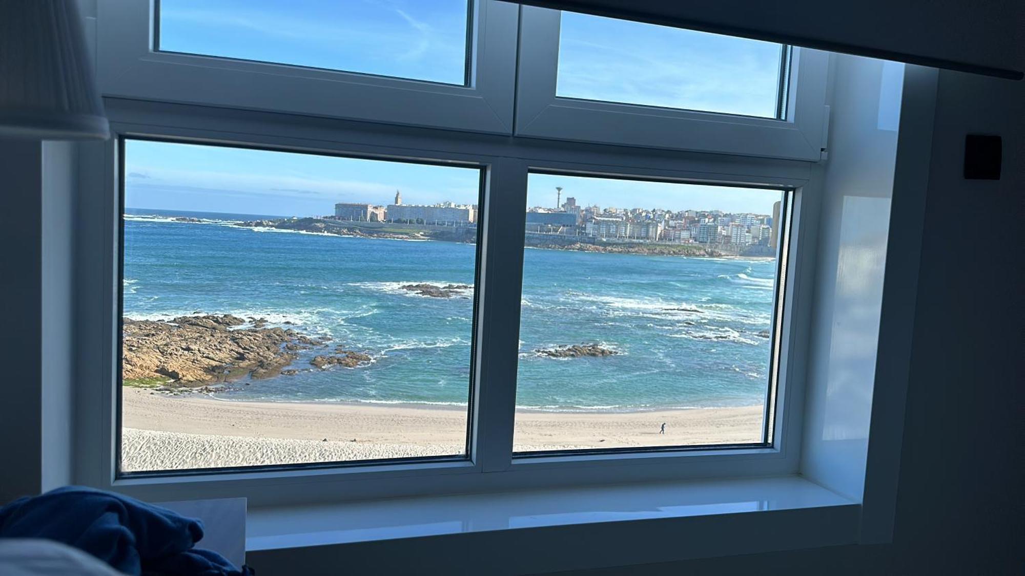 Piso Con Vistas A La Playa De Riazor Appartement A Coruña Buitenkant foto